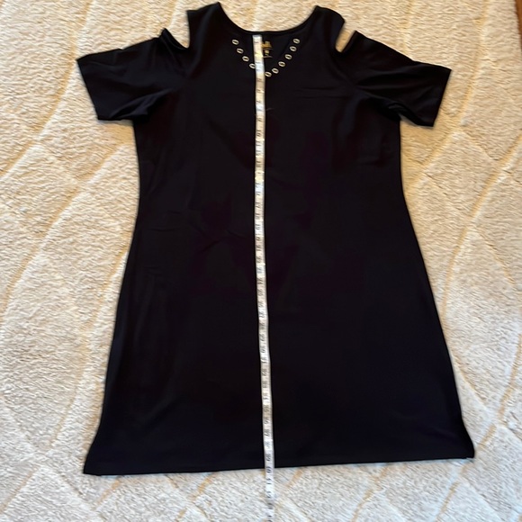 Black short sleeve dress. Size XL - Picture 1 of 9